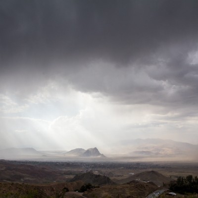Gewitter und Sandsturm mit Blick auf das Tal von Doğubayazıt