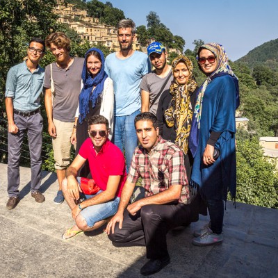 Unsere Gruppe und andere iranische Touristen in Masouleh