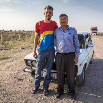 Unser Taxifahrer in Farab vor der usbekischen Grenze