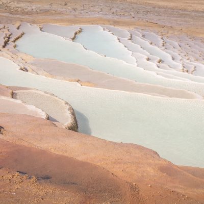 Badab-e Surt Sinterterrassen