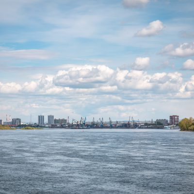 Hafen von Krasnojarsk am Jenissei (2. längster Fluss)
