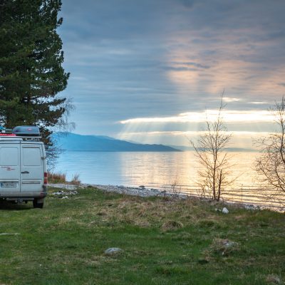 Standplatz am Kamenka-Strand bei Murino