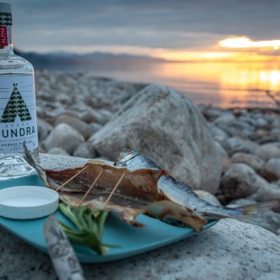 Baikal-Spezialität Omul mit Wodka