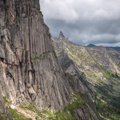 Beeindruckende Felswände