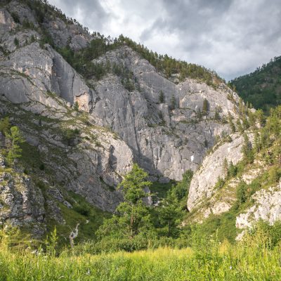 Abwechslungsreiche Kletterwände bei Chesh Kysh