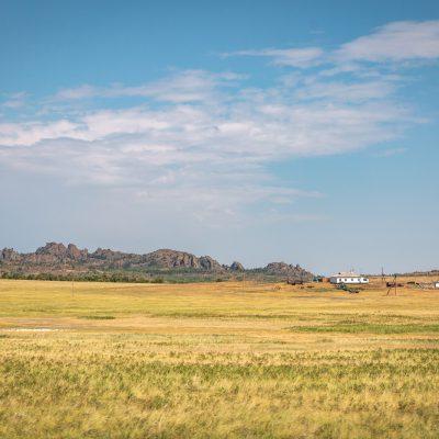 Spärliche Besiedelung in der Steppe