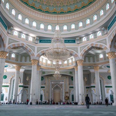 Gebetsraum der Hazret-Sultan-Moschee