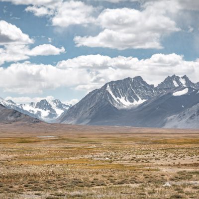 Eisriesen des Karakorums mit dem Berg Concord, 5469m
