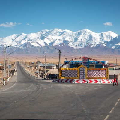 Kreuzung nach China und Tadjikistan in Sary Tash
